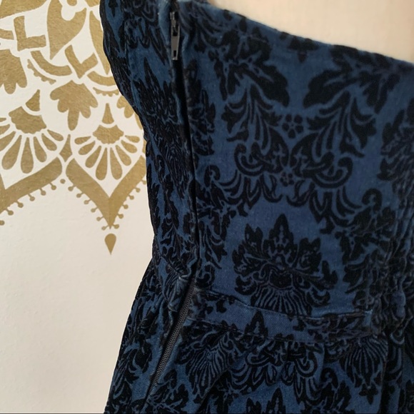 Perfect little denim damask mini dress. - Picture 5 of 10